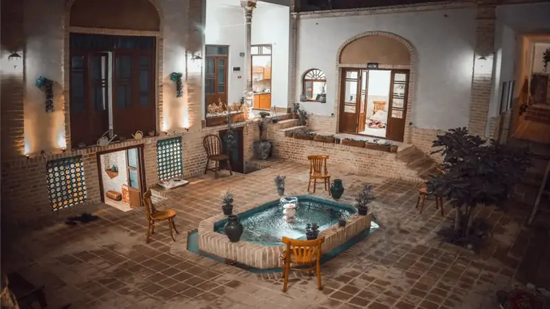 عمارت گلابگیر