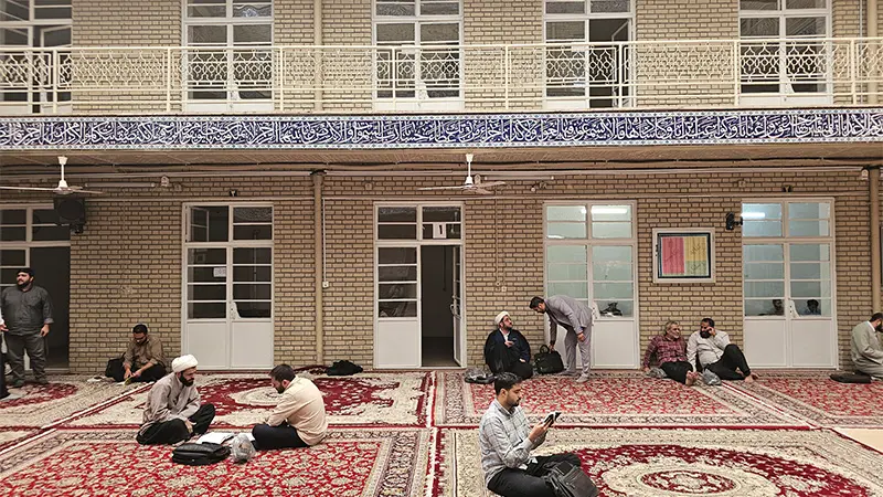 مدرسه خان