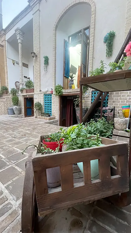 عمارت گلابگیر
