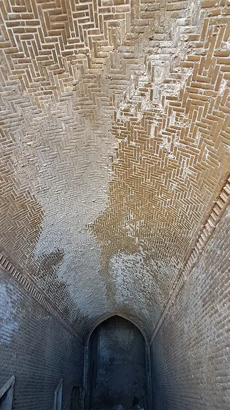 آب انبار لب چال