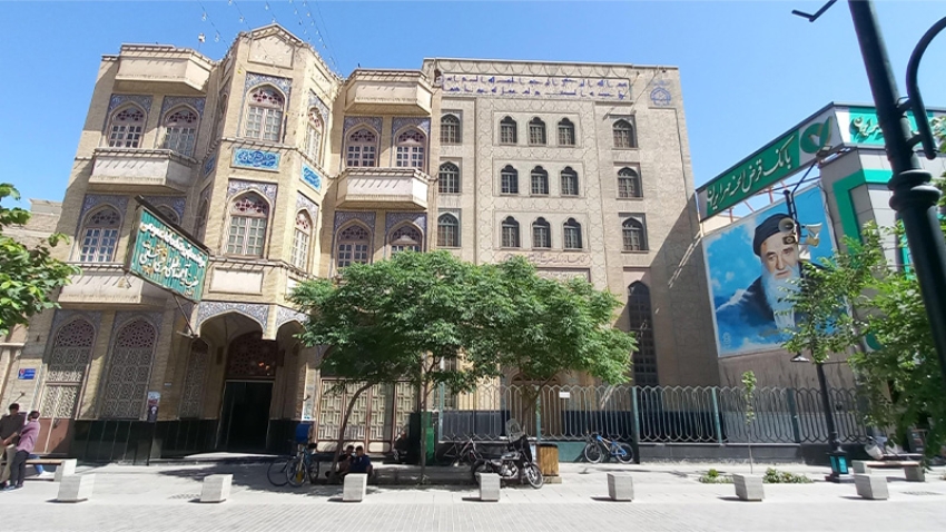 کتابخانه آیتالله مرعشی؛ چیزی شبیه معجزه در صد متری حرم حضرت معصومه (س)