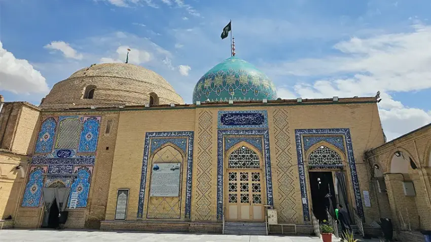 مسیر دوازدهم: از گنبد سبز تا ستارگان آسمان
